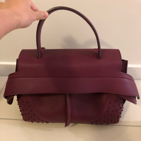 Tod's Handbags - Tod's wave bag medium size in Burgandy